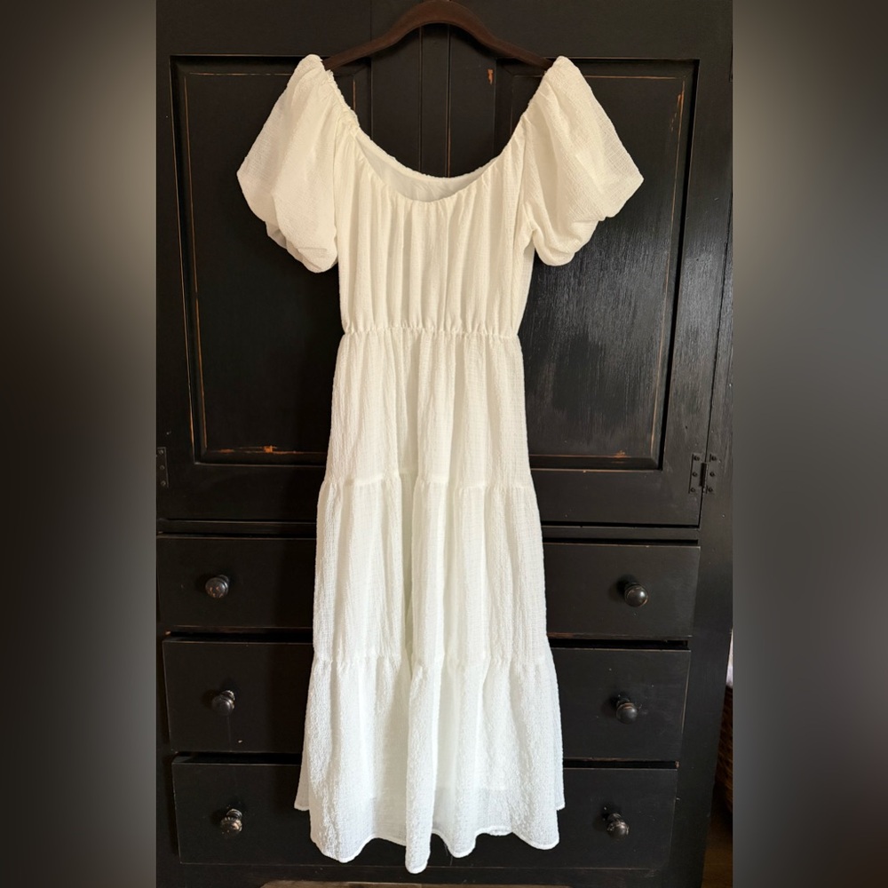 Astr The Label White Dress . NWT